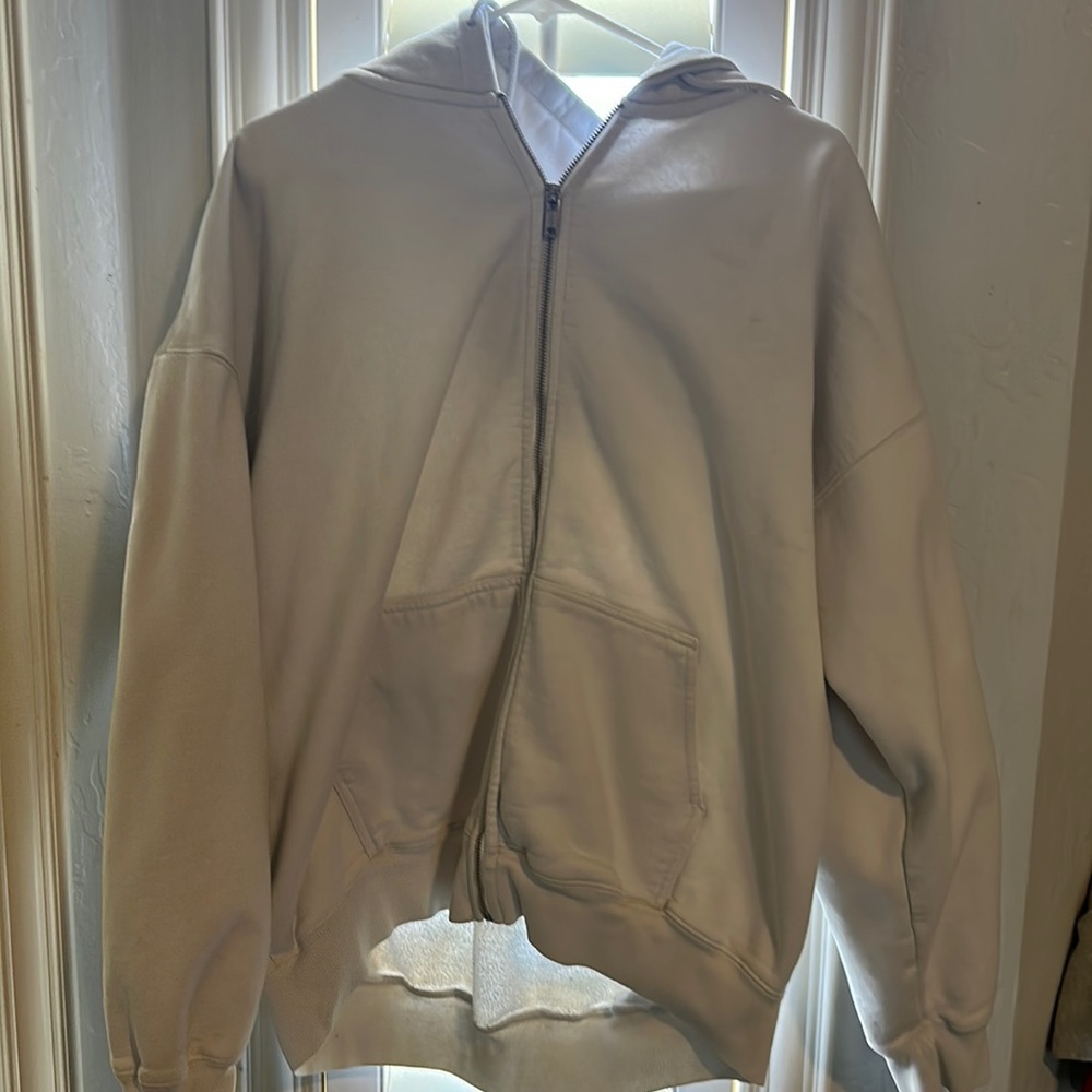 Brandy Melville oversized zip up hoodie